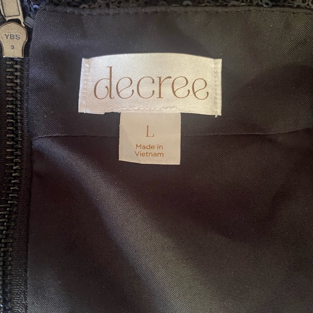 Black sequins Skirt Large ( Juniors )